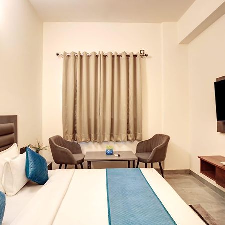 Hotel Elite Grand Near Kailash Hospital Noida Luaran gambar