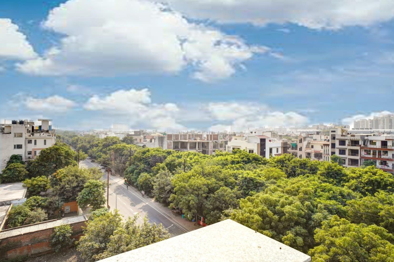 Hotel Elite Grand Near Kailash Hospital Noida Luaran gambar