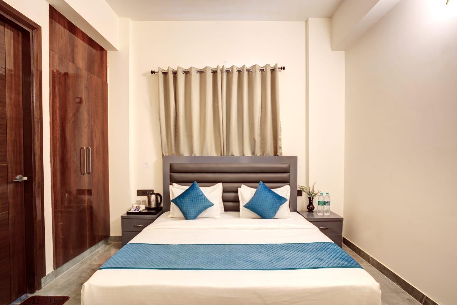 Hotel Elite Grand Near Kailash Hospital Noida Luaran gambar