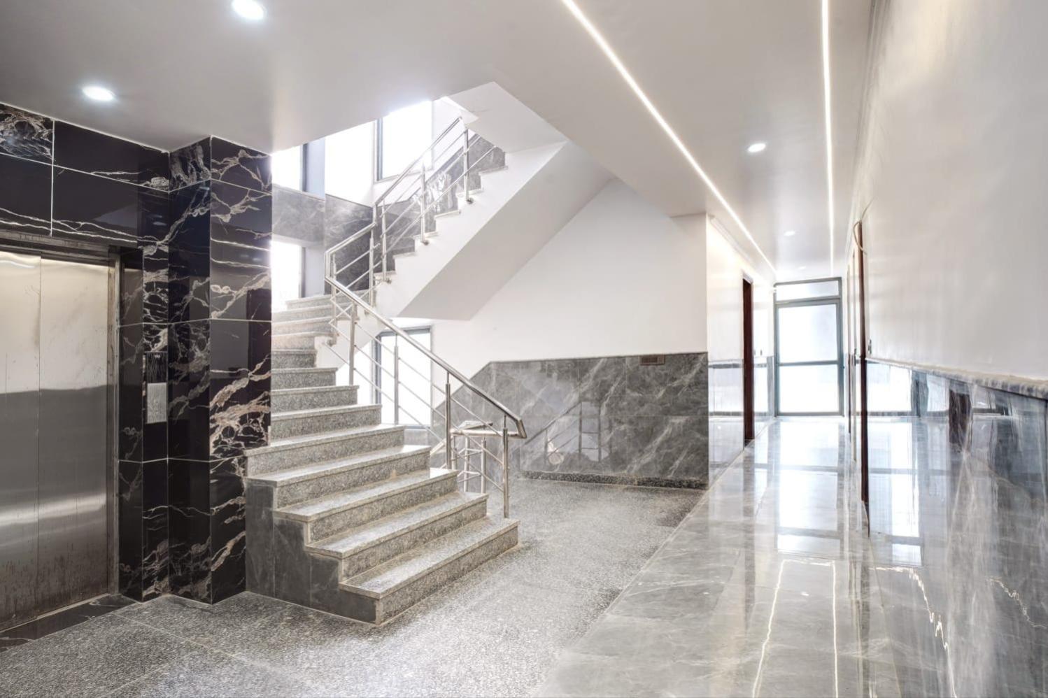 Hotel Elite Grand Near Kailash Hospital Noida Luaran gambar