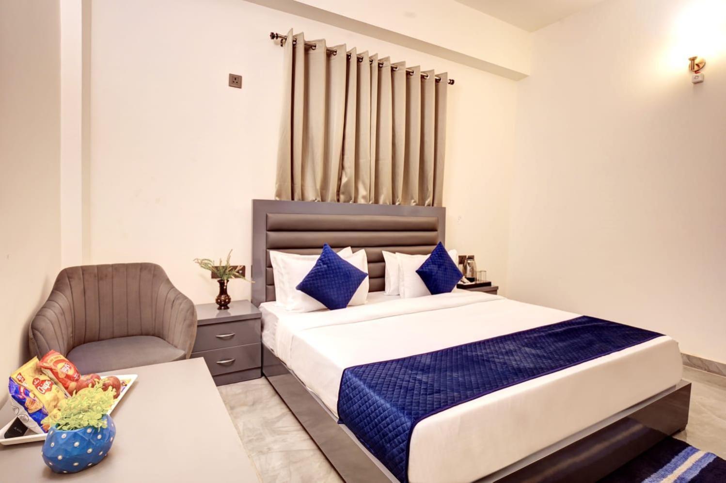 Hotel Elite Grand Near Kailash Hospital Noida Luaran gambar