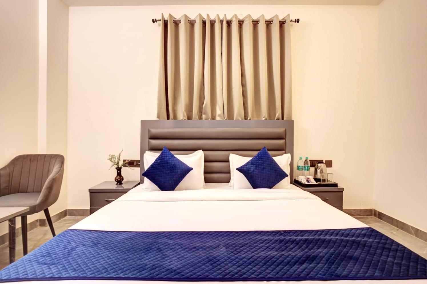 Hotel Elite Grand Near Kailash Hospital Noida Luaran gambar