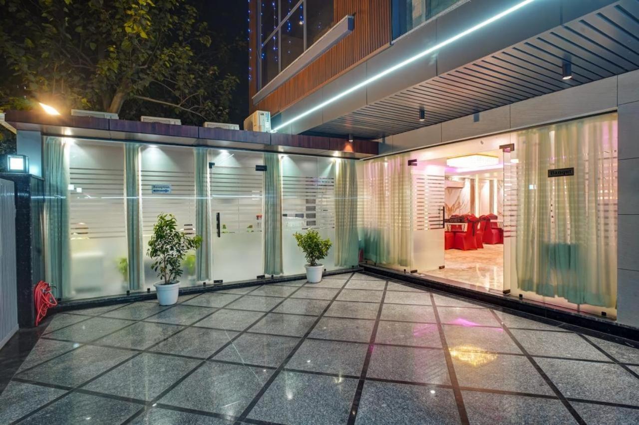 Hotel Elite Grand Near Kailash Hospital Noida Luaran gambar